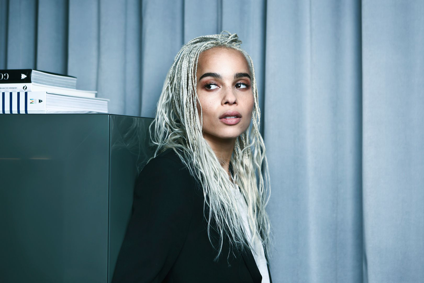 Zoë Kravitz es la gran protagonista del nuevo film de Yves Saint Laurent